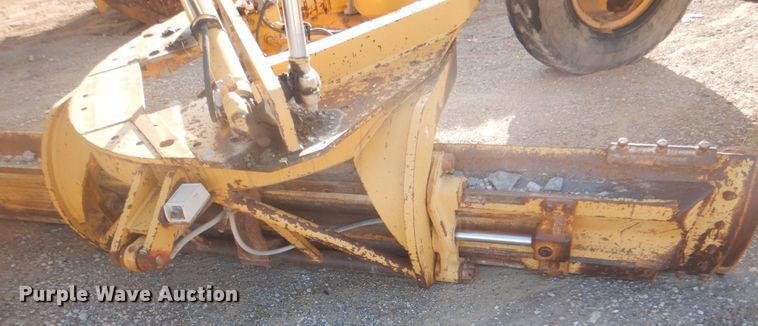 image for item DG1858 1995 Caterpillar 140H  VHP motor grader