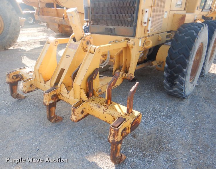 image for item DG1858 1995 Caterpillar 140H  VHP motor grader