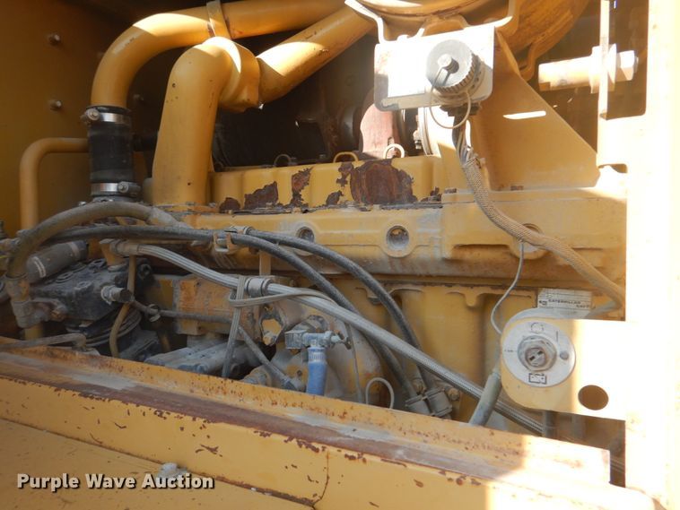 image for item DG1858 1995 Caterpillar 140H  VHP motor grader