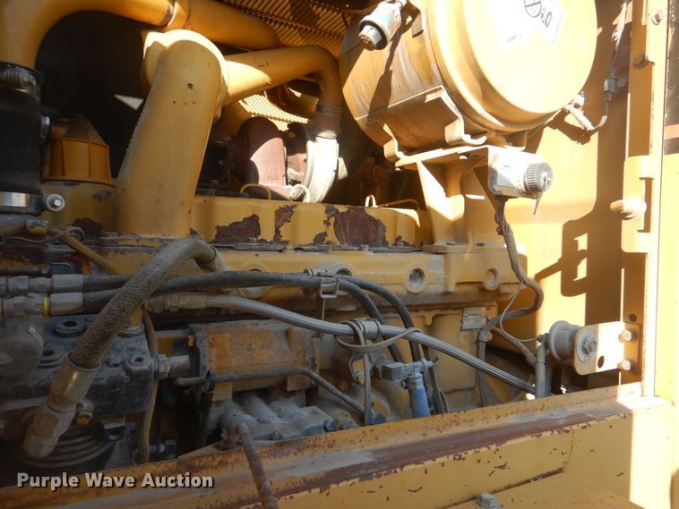 image for item DG1858 1995 Caterpillar 140H  VHP motor grader