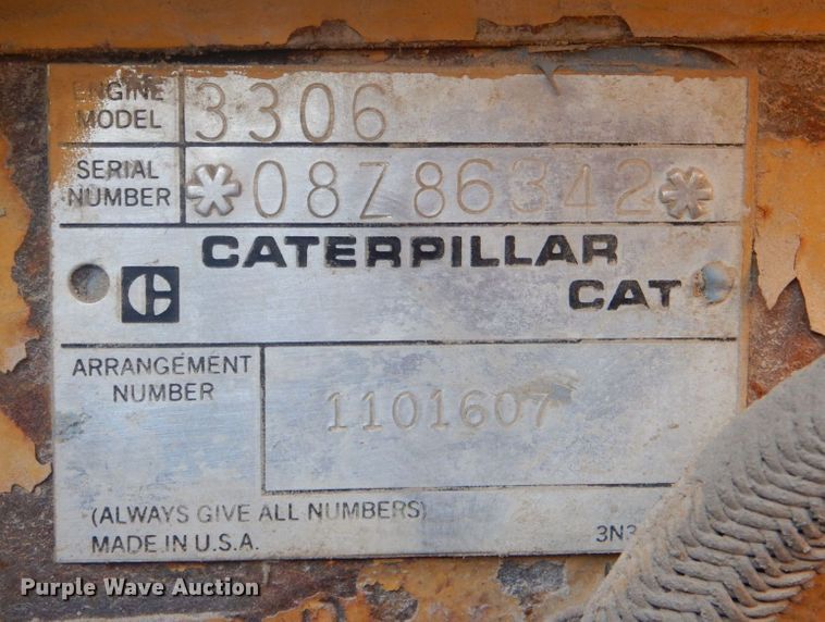 image for item DG1858 1995 Caterpillar 140H  VHP motor grader