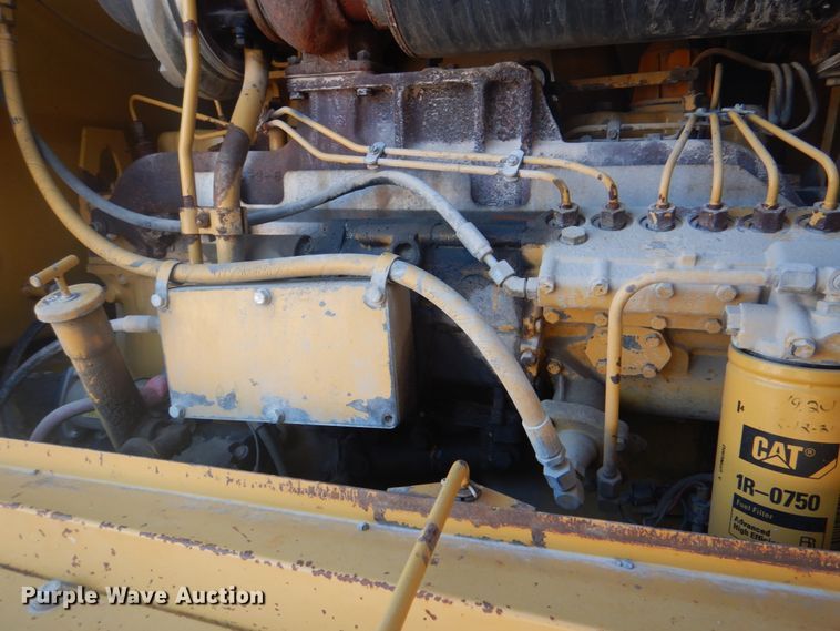 image for item DG1858 1995 Caterpillar 140H  VHP motor grader