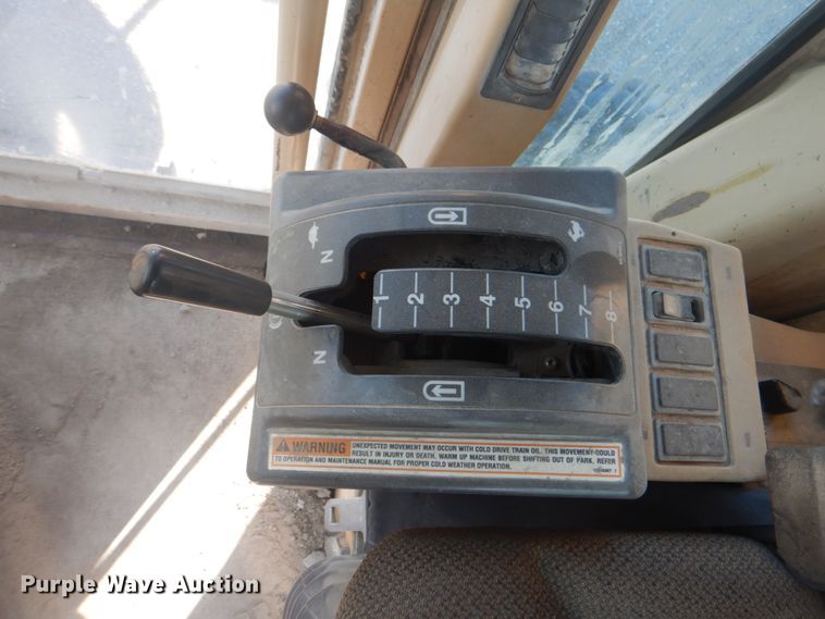 image for item DG1858 1995 Caterpillar 140H  VHP motor grader