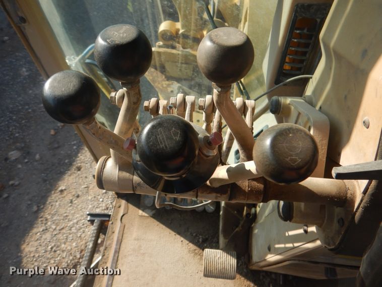 image for item DG1858 1995 Caterpillar 140H  VHP motor grader