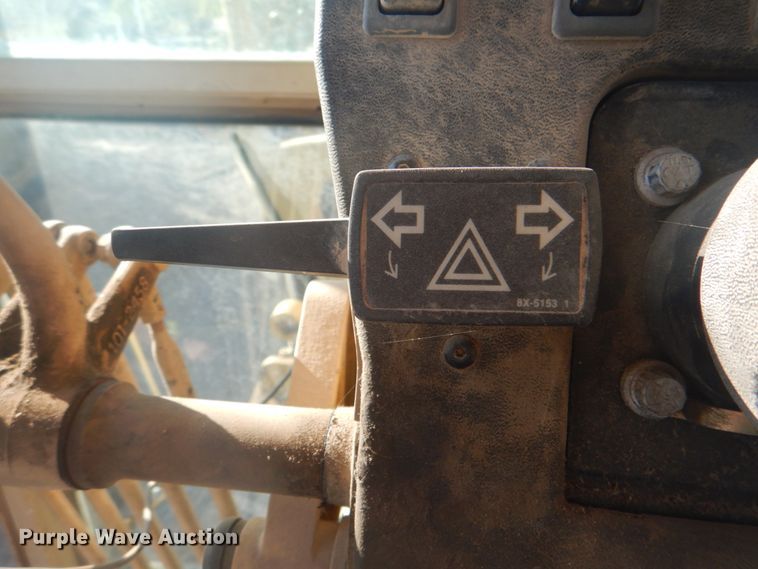 image for item DG1858 1995 Caterpillar 140H  VHP motor grader