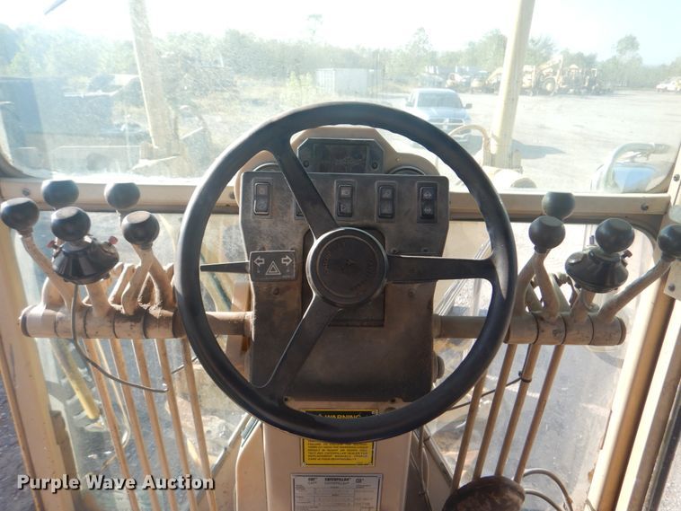 image for item DG1858 1995 Caterpillar 140H  VHP motor grader