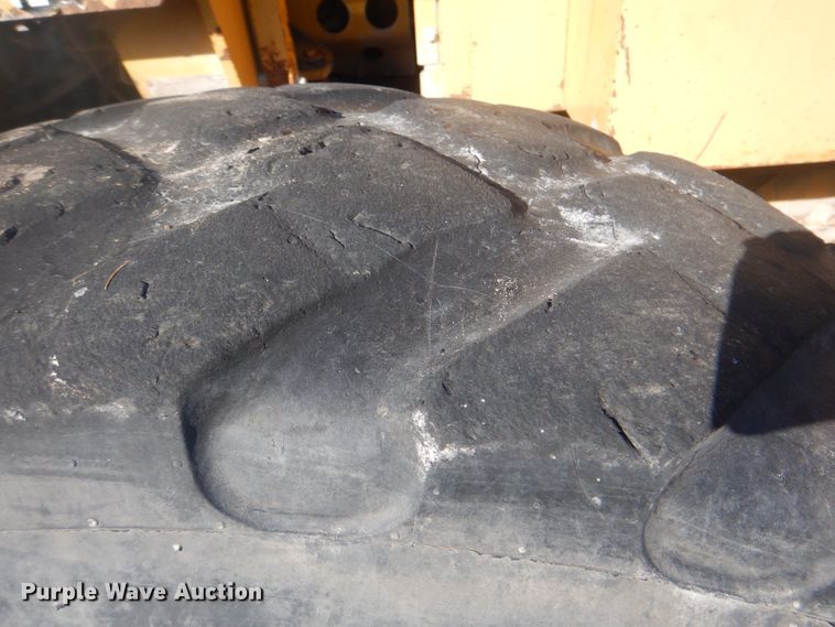 image for item DG1858 1995 Caterpillar 140H  VHP motor grader