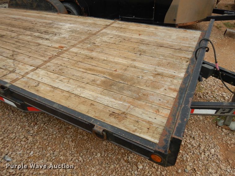 image for item DH7285 2014 PJ Trailers  equipment trailer