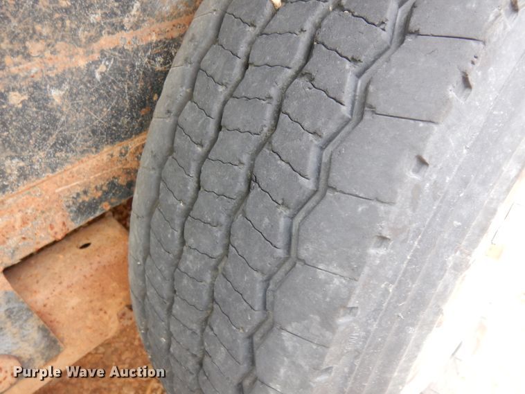 image for item DH7285 2014 PJ Trailers  equipment trailer