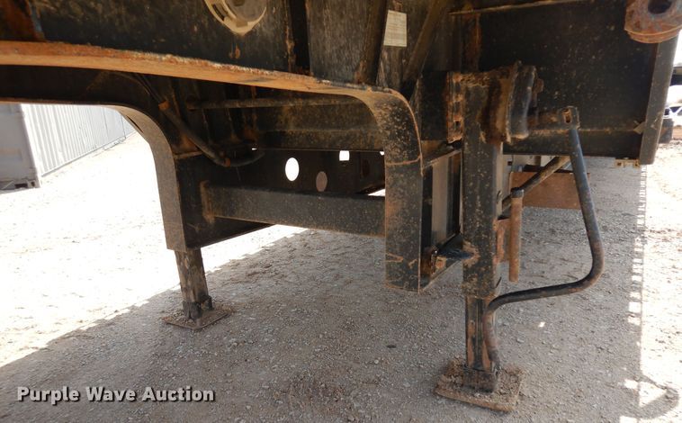 image for item DH7291 2006 Transcraft  drop deck trailer