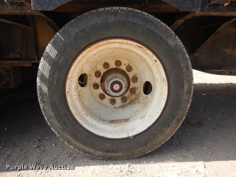 image for item DH7291 2006 Transcraft  drop deck trailer