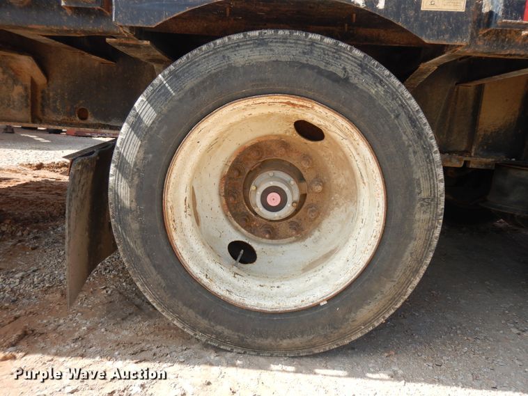 image for item DH7291 2006 Transcraft  drop deck trailer