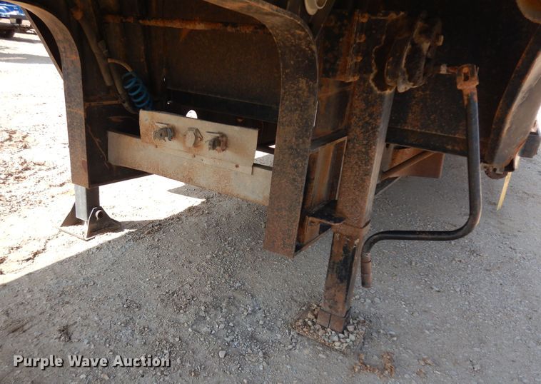 image for item DH7292 2003 Transcraft  drop deck trailer