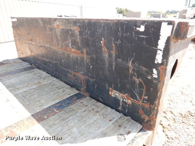 image for item DH7292 2003 Transcraft  drop deck trailer