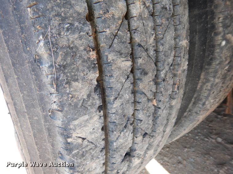 image for item DH7292 2003 Transcraft  drop deck trailer