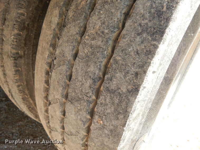 image for item DH7292 2003 Transcraft  drop deck trailer