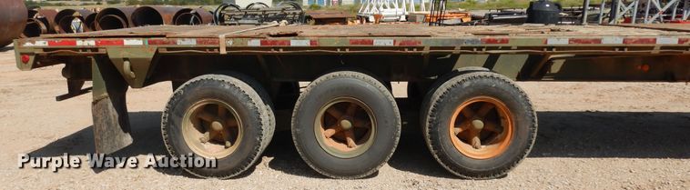 image for item DH7293 1986 M113A2 flatbed trailer