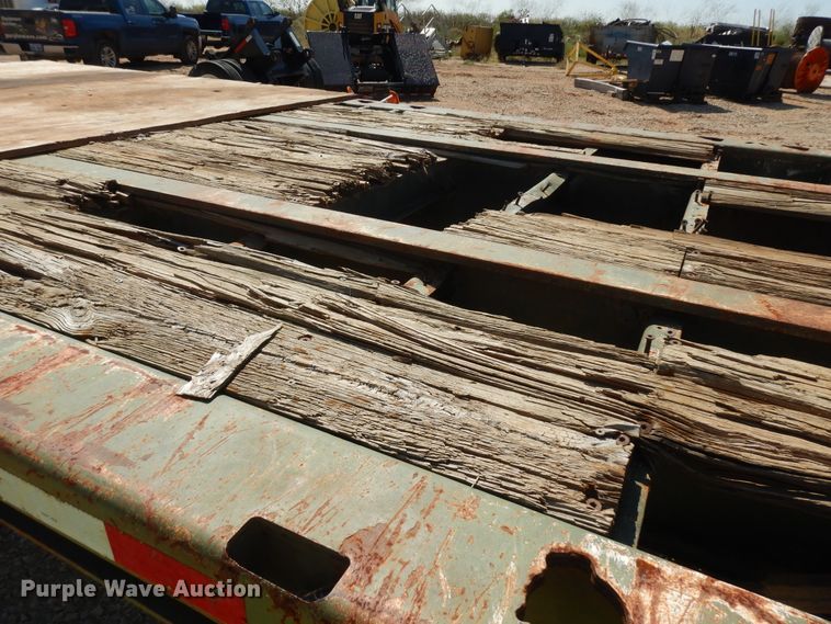 image for item DH7293 1986 M113A2 flatbed trailer