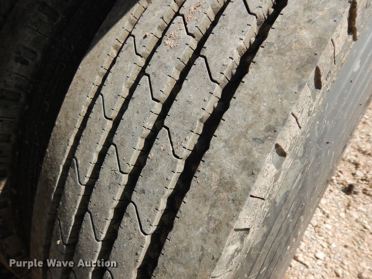 image for item DH7293 1986 M113A2 flatbed trailer