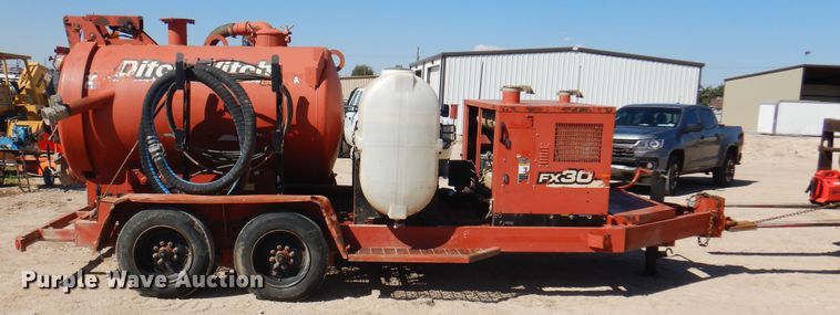 image for item DI5335 2010 Ditch Witch FX30  vacuum excavator