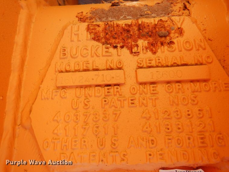 image for item DI5340 Hensley 16V24.710.5 24"W backhoe bucket