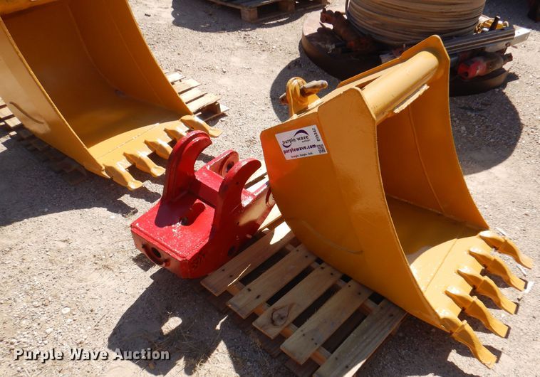 image for item DI5342 24"W backhoe bucket