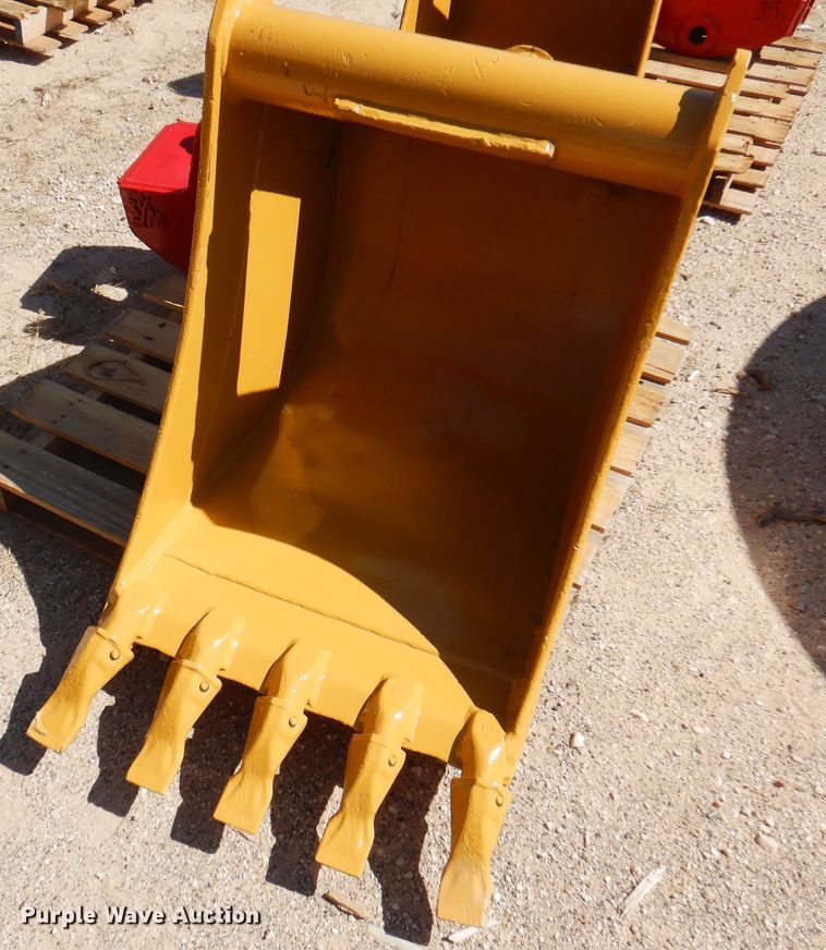 image for item DI5342 24"W backhoe bucket