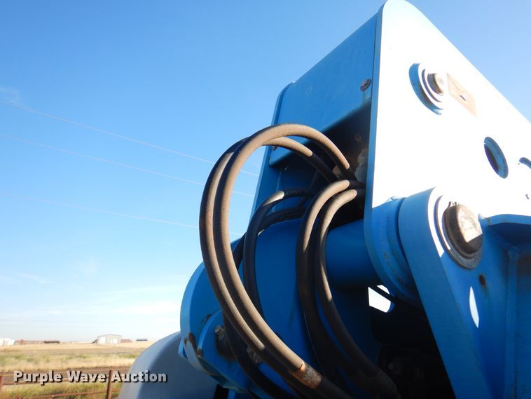 image for item DI5354 2011 Genie S-60X  boom lift