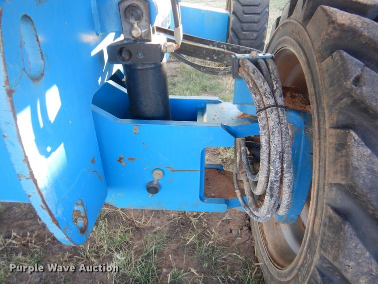 image for item DI5354 2011 Genie S-60X  boom lift