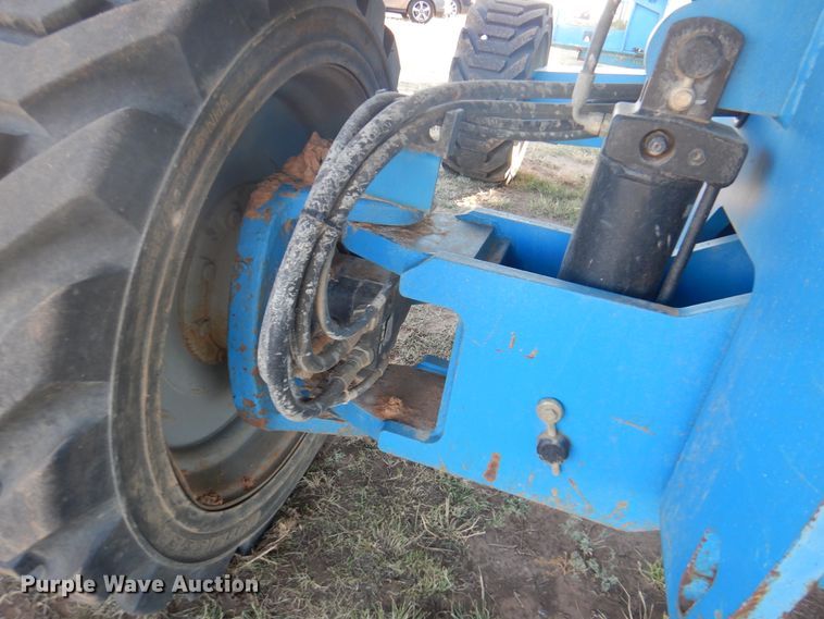 image for item DI5354 2011 Genie S-60X  boom lift