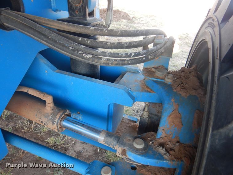 image for item DI5354 2011 Genie S-60X  boom lift