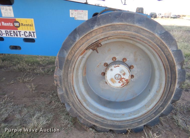 image for item DI5354 2011 Genie S-60X  boom lift