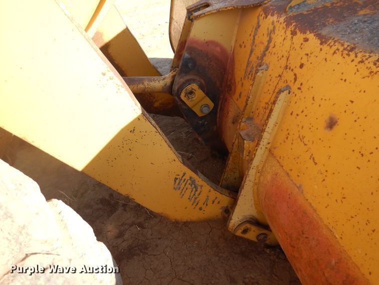 image for item DI5358 2004 Caterpillar 938G  wheel loader