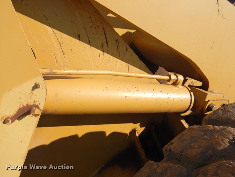 image for item DI5358 2004 Caterpillar 938G  wheel loader