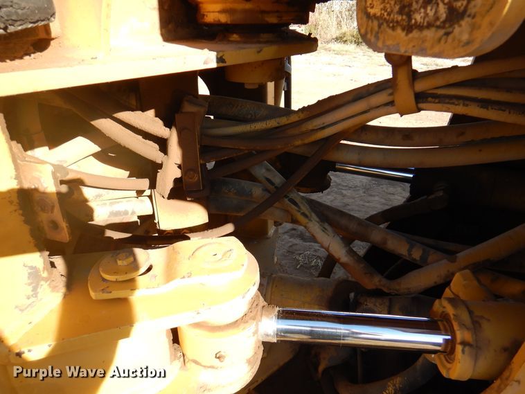 image for item DI5358 2004 Caterpillar 938G  wheel loader