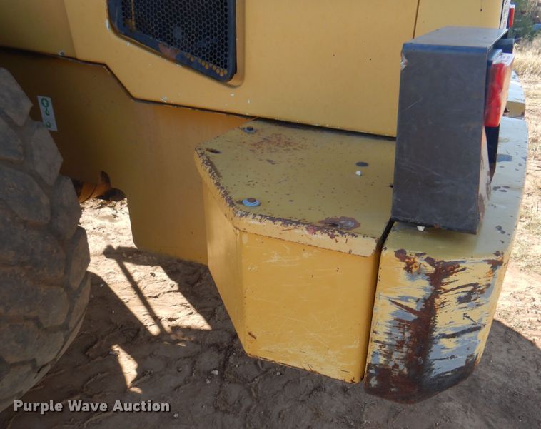 image for item DI5358 2004 Caterpillar 938G  wheel loader