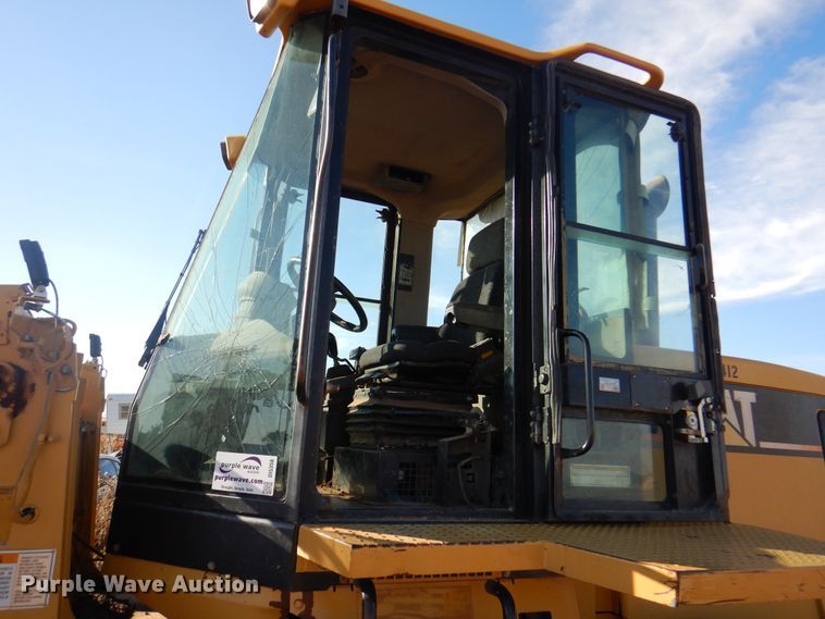 image for item DI5358 2004 Caterpillar 938G  wheel loader