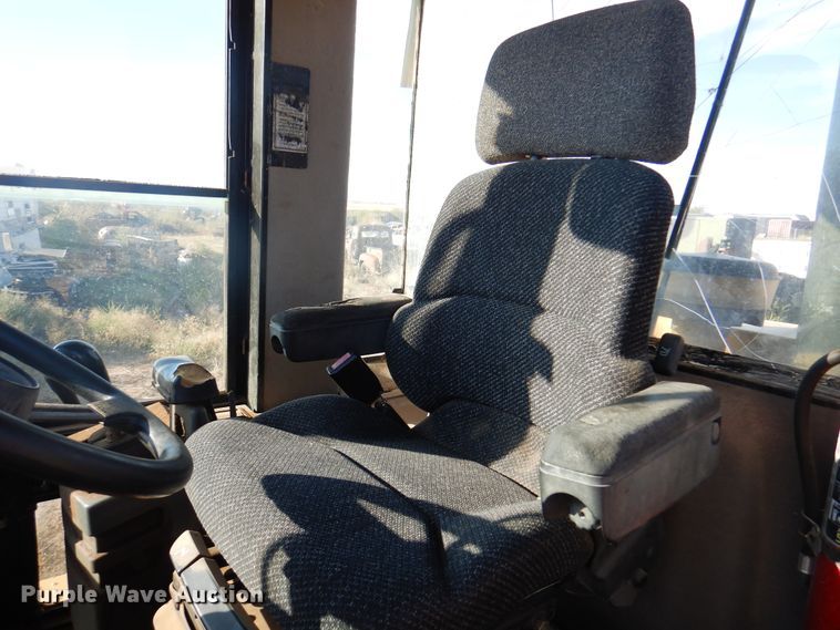 image for item DI5358 2004 Caterpillar 938G  wheel loader