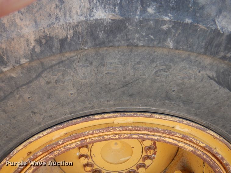 image for item DI5358 2004 Caterpillar 938G  wheel loader