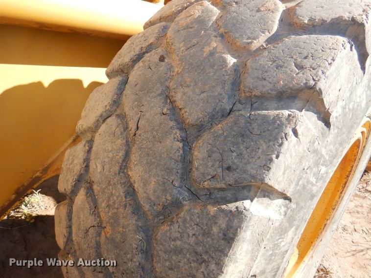 image for item DI5358 2004 Caterpillar 938G  wheel loader