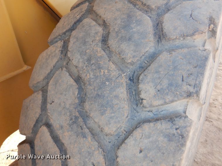 image for item DI5358 2004 Caterpillar 938G  wheel loader