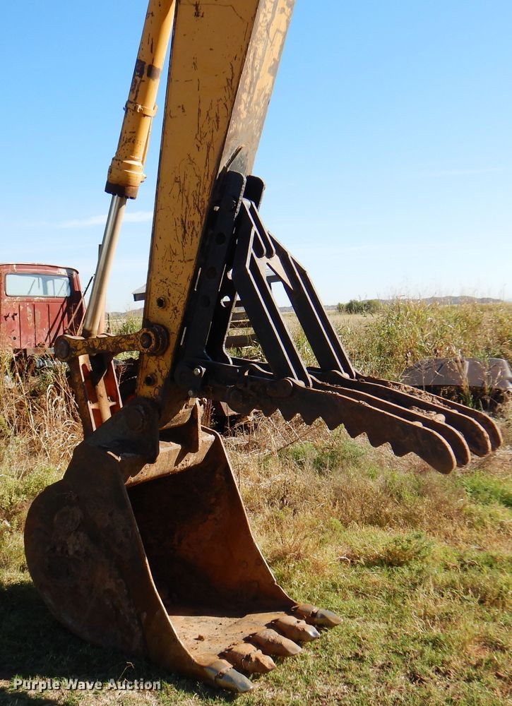 image for item DI5372 Komatsu PC200LC-5L  excavator