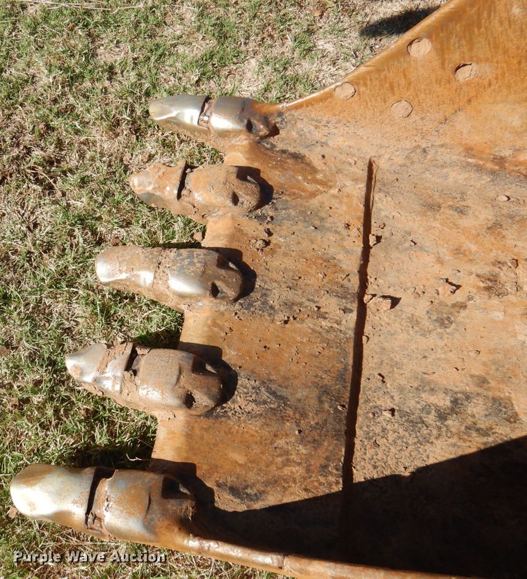 image for item DI5372 Komatsu PC200LC-5L  excavator