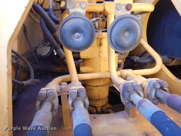 image for item DI5372 Komatsu PC200LC-5L  excavator