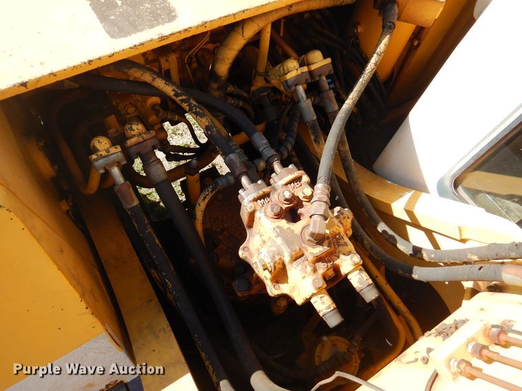 image for item DI5372 Komatsu PC200LC-5L  excavator