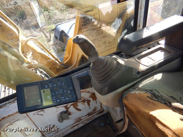 image for item DI5372 Komatsu PC200LC-5L  excavator