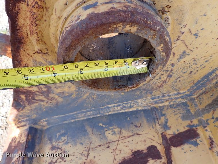 image for item DI5750 John Deere AJ339098   excavator bucket