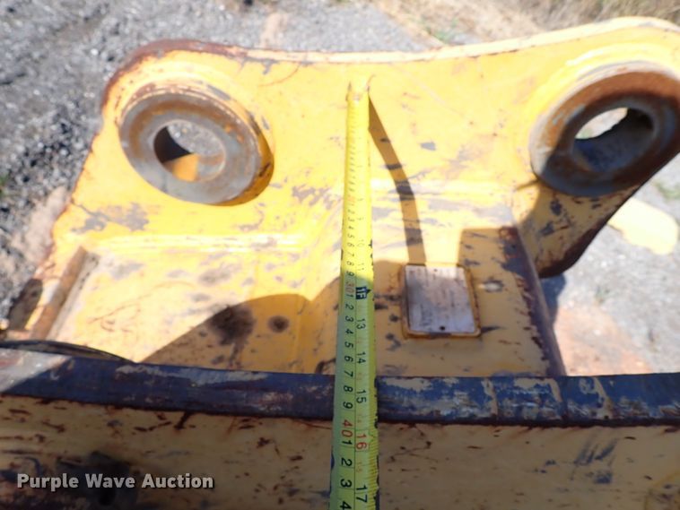 image for item DI5750 John Deere AJ339098   excavator bucket