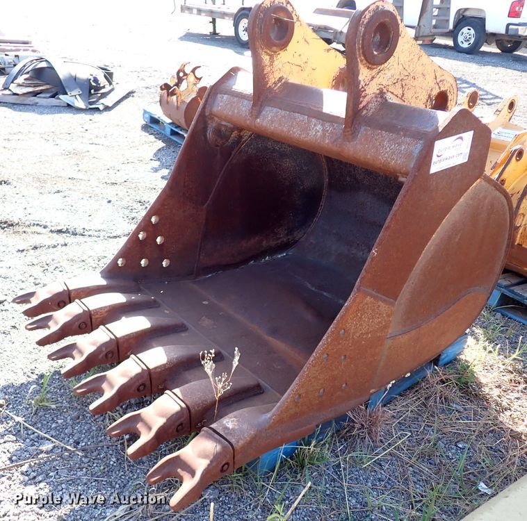 image for item DI5751 John Deere  excavator bucket