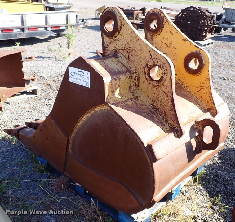 image for item DI5751 John Deere  excavator bucket